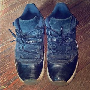 Jordan retro 11 lows